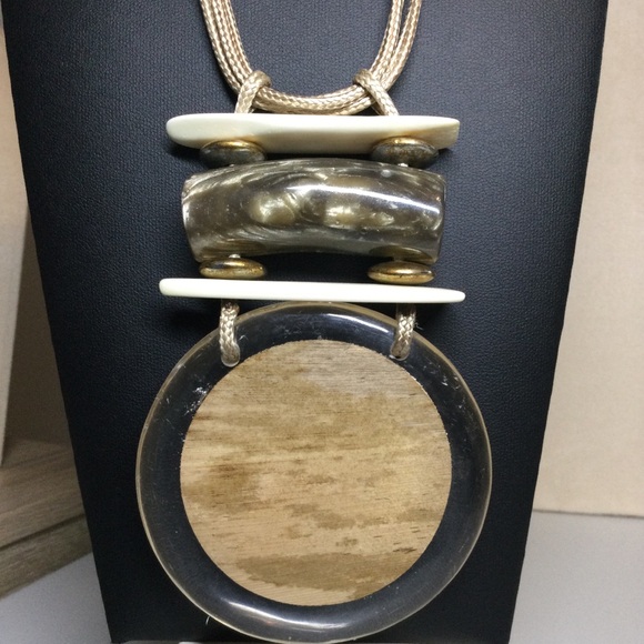 Lucite Statement Necklace - Picture 2 of 3